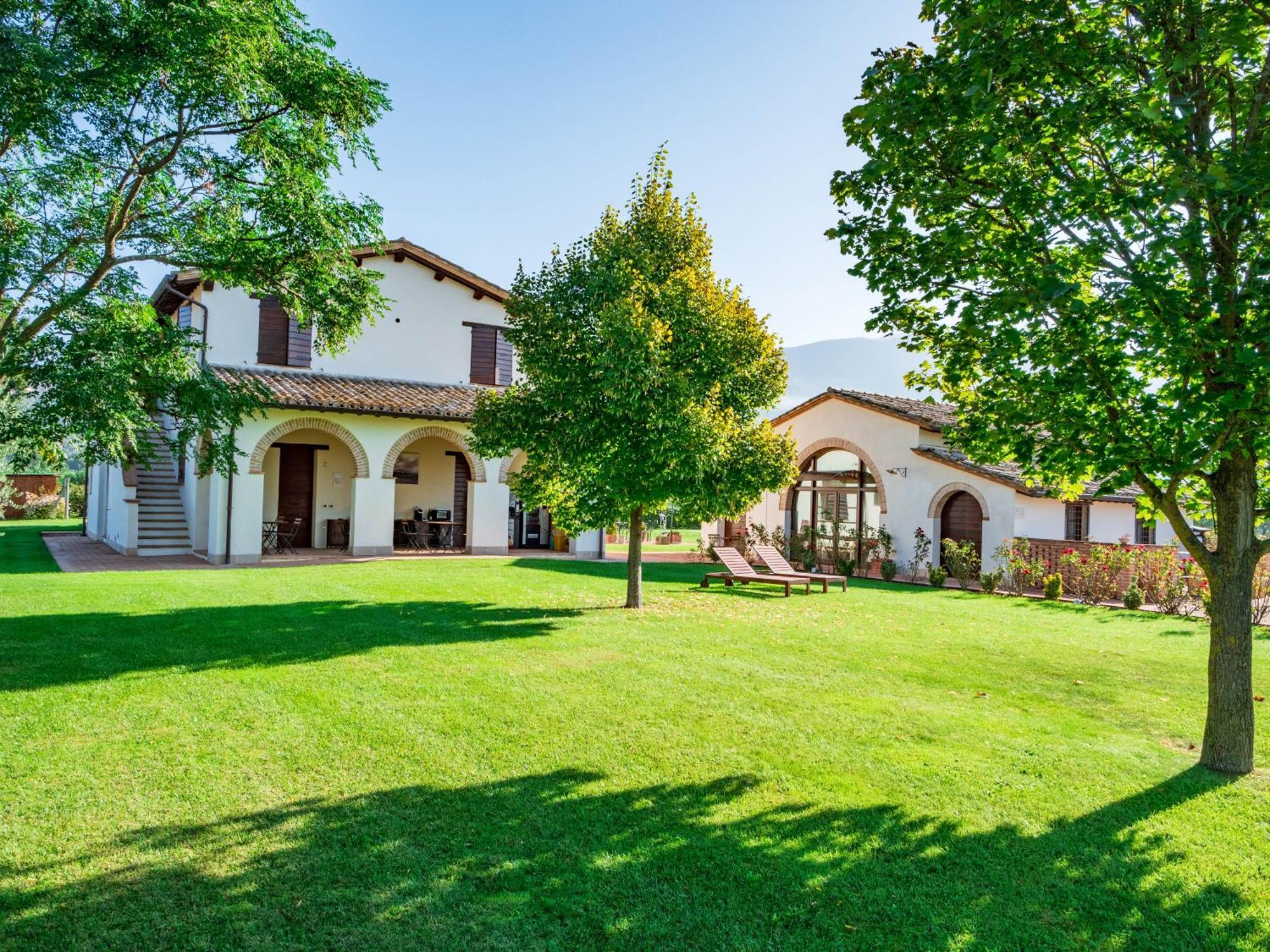 Casale San Rufino D'Arce Guest House Assisi Bagian luar foto